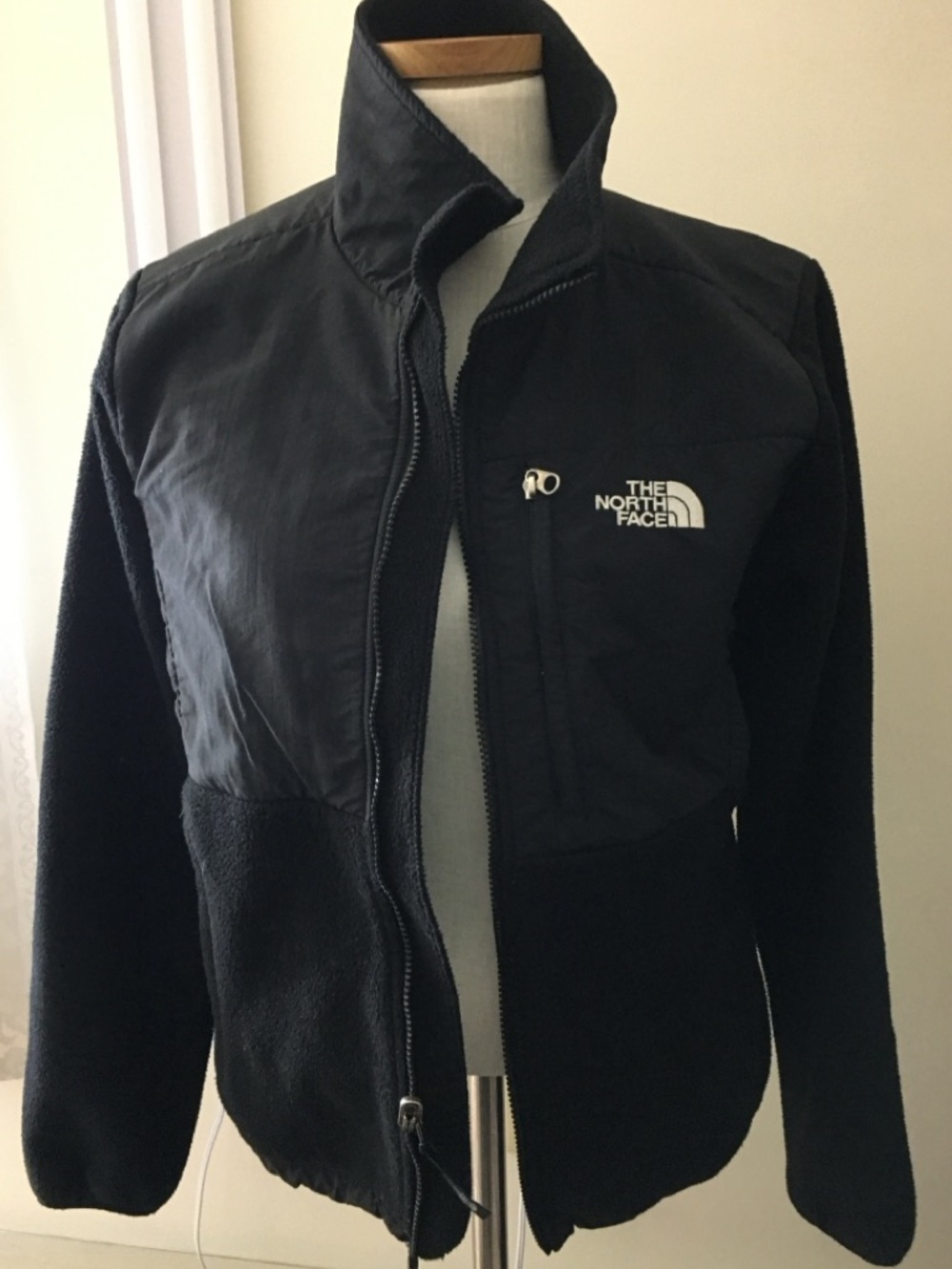 Women’s The North Face Black Fleece Jacket with White Logo medium